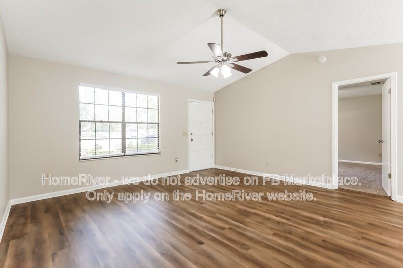 1715 Dalby Ct - Photo 3 of 18