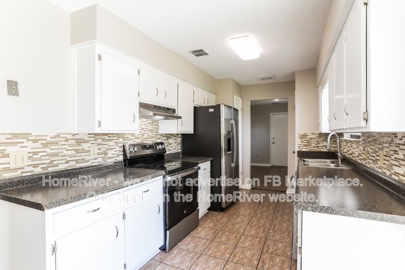 1715 Dalby Ct - Photo 6 of 18
