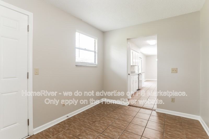 1715 Dalby Ct - Photo 7 of 18