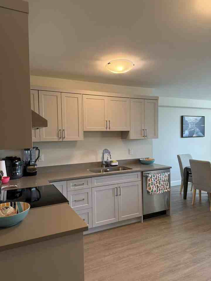 2000 Phillips Place - Photo 2 of 17