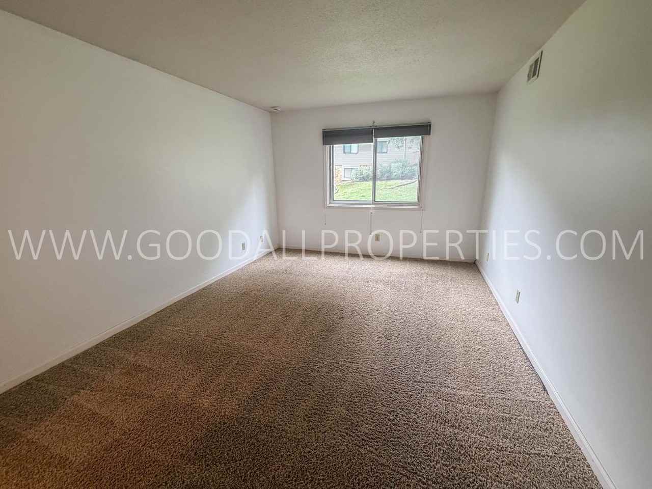 9523 University Ave #6 - Photo 6 of 15
