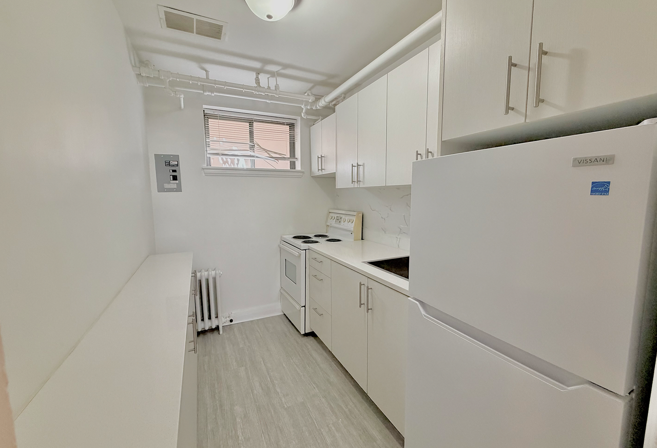 50 Ridout Street South #35 - Photo 7 of 12