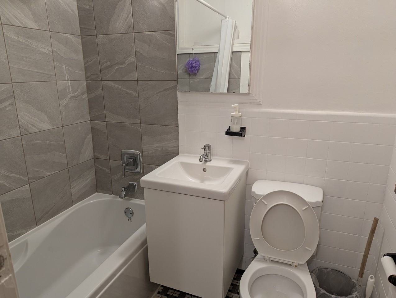 6585 Boulevard Monk #B - Photo 2 of 16