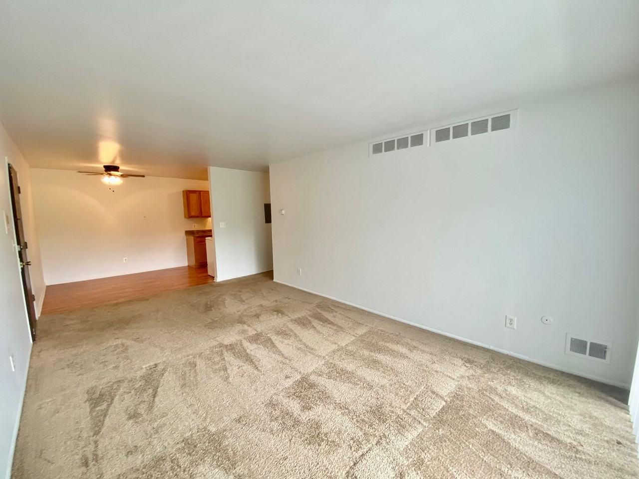 2728 Golfside Dr - Photo 4 of 10