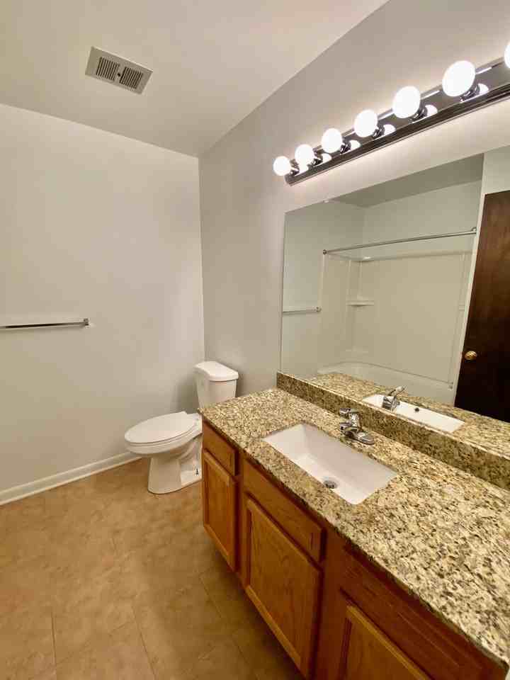 2728 Golfside Dr - Photo 6 of 10