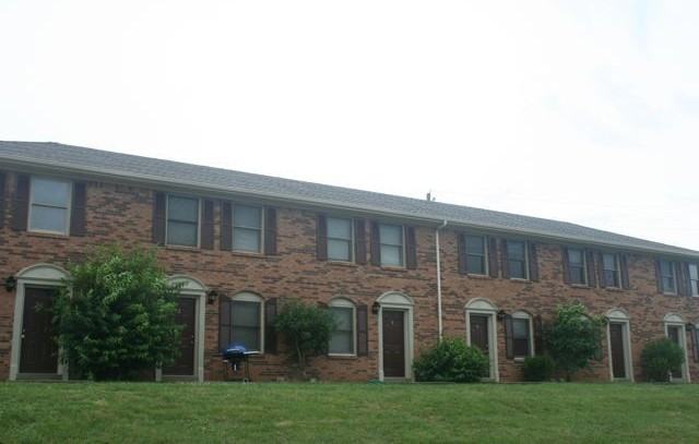 132 MAPLE HILL DR - P2 - Photo 2 of 2