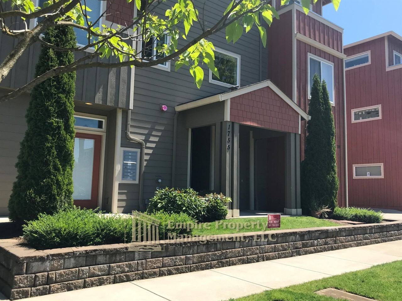 1777 Mill Street - Photo 4 of 19