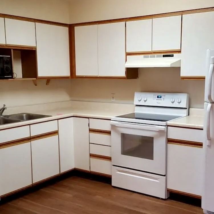 111 South Lincoln Avenue - Photo 5 of 11