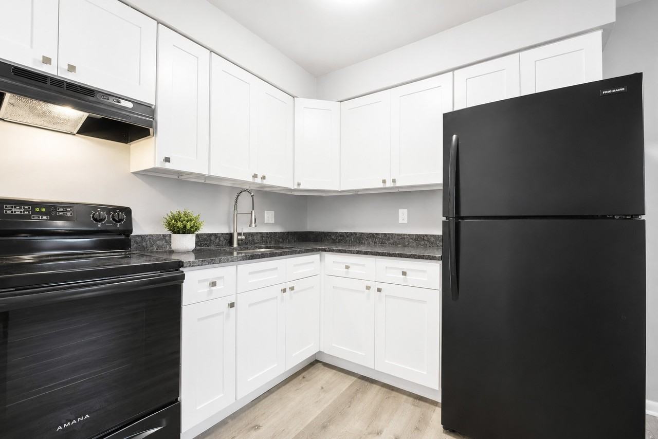 2600 - 2602 Jefferson Street - Photo 2 of 32