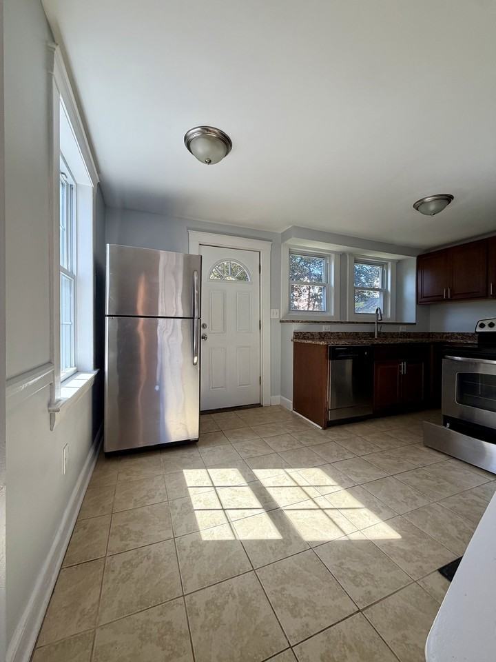 97 PORPOISE WAY - Photo 3 of 9