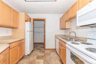 Essex Place - 931 - Photo 1 of 1