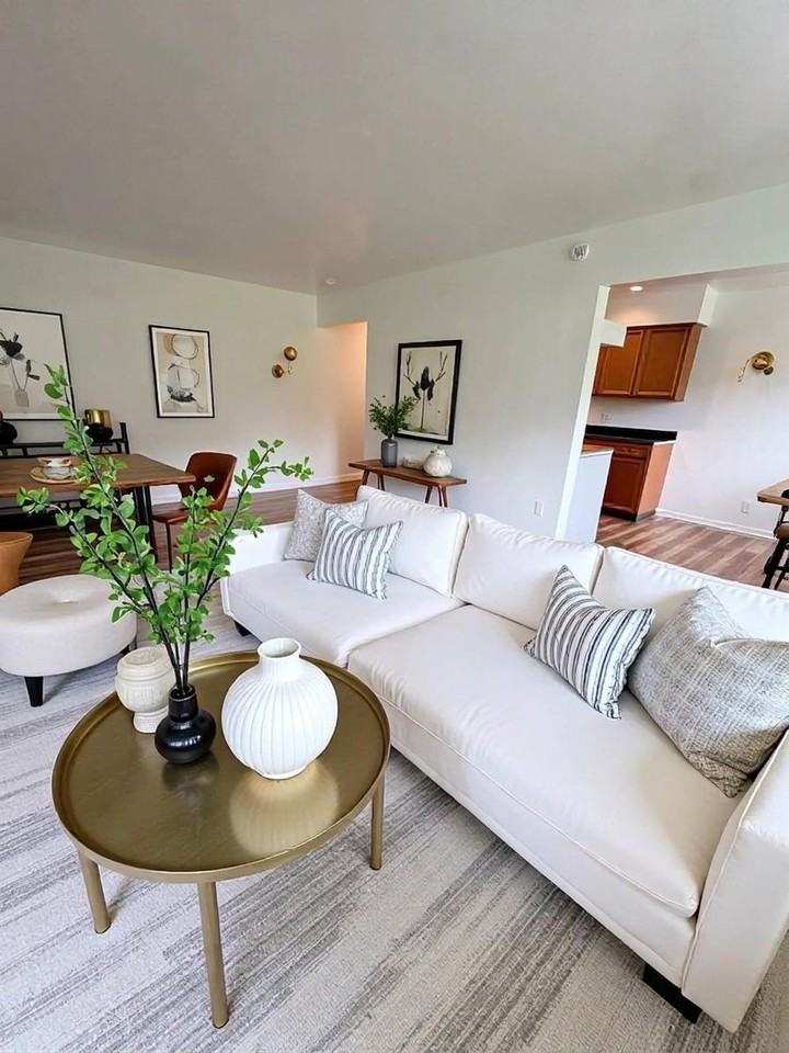 744 East Michigan Avenue - Photo 5 of 19