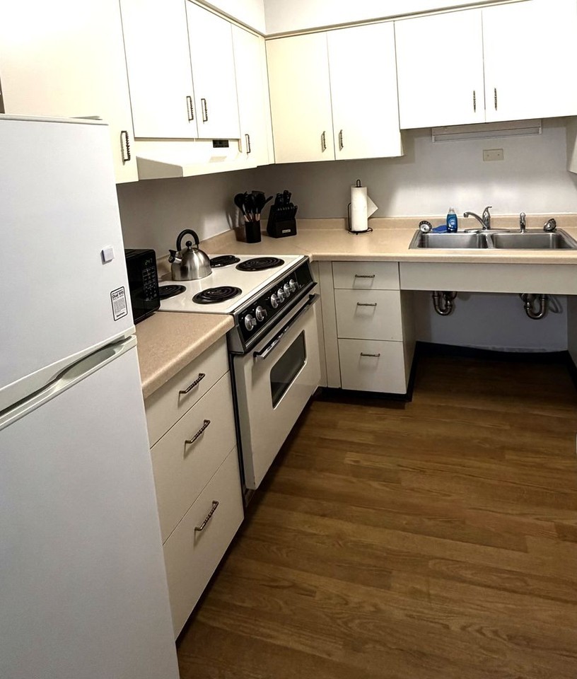 605 Chase Boulevard - Photo 7 of 15