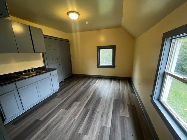 95 Carl Street - Photo 2 of 9