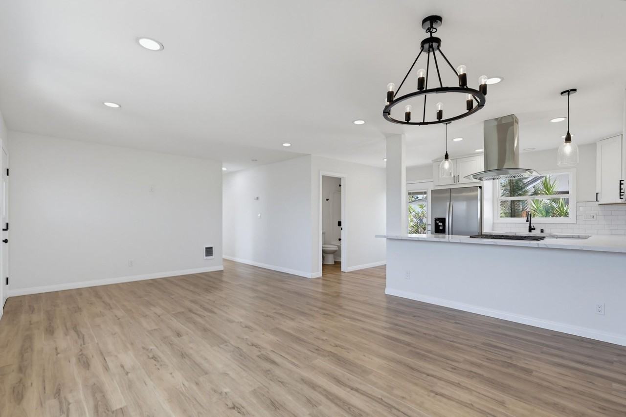 902 9th St. Imperial Beach - Photo 5 of 28