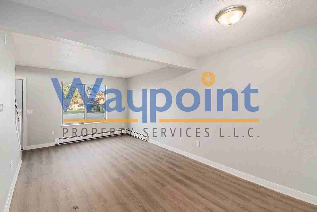 315 Smith Street - Photo 6 of 10