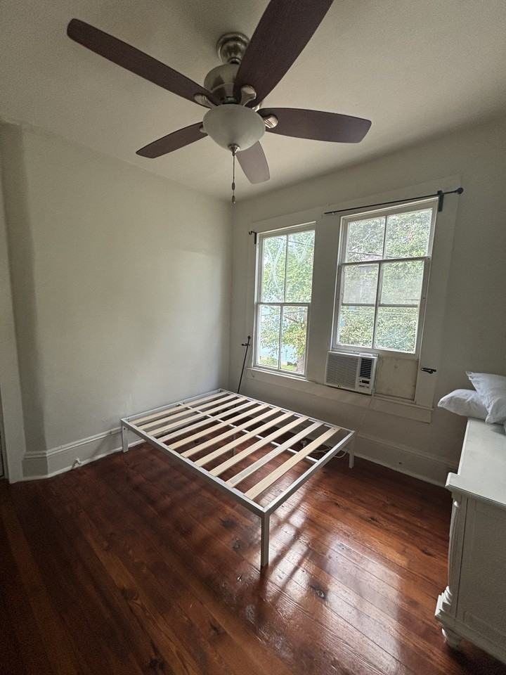 7824 Oak Street - Photo 2 of 5