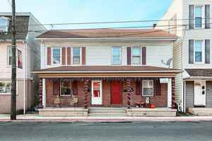 featured image of 118 S Main St