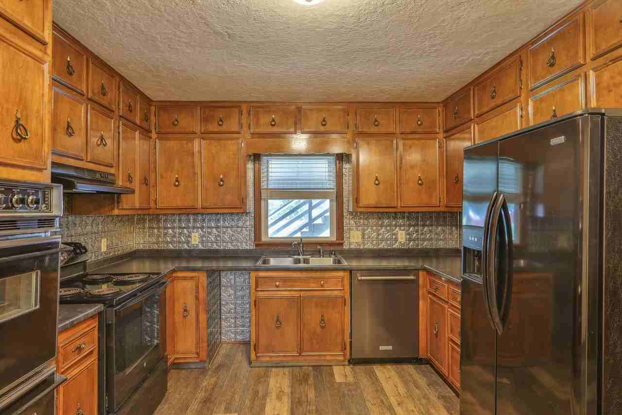 9930 Highway 22 - Photo 6 of 16
