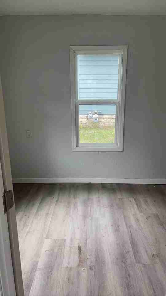 728 N Blauvelt Ave - Photo 3 of 8