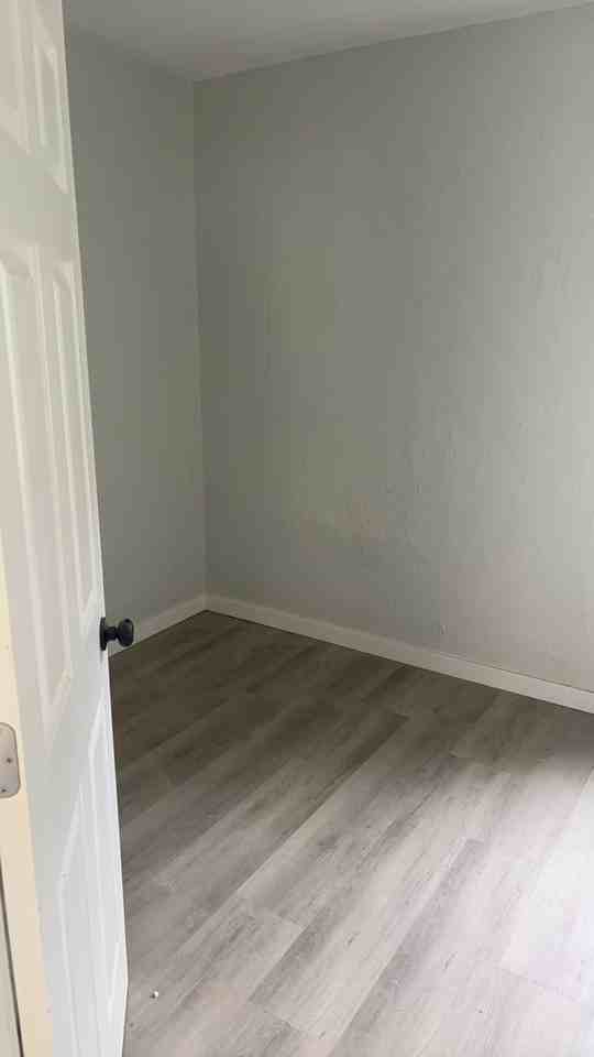 728 N Blauvelt Ave - Photo 5 of 8