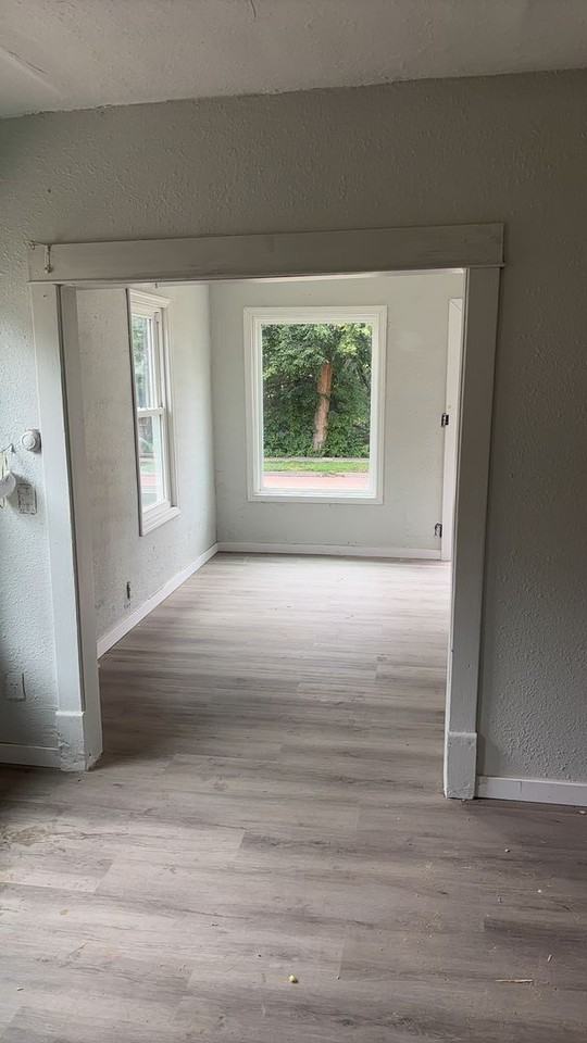 728 N Blauvelt Ave - Photo 7 of 8