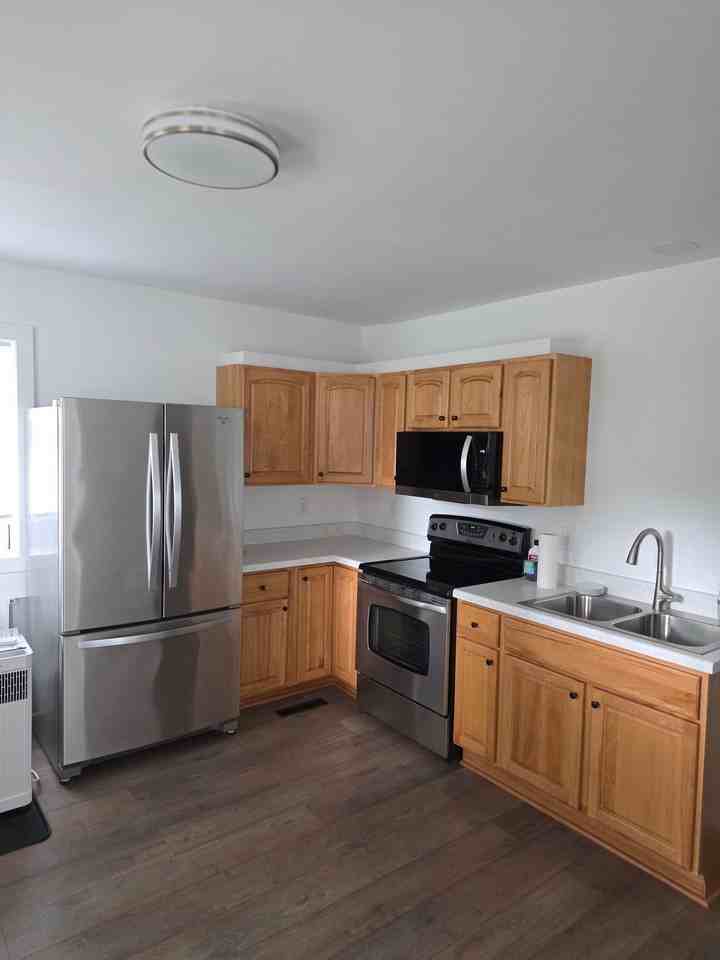 Charming, Newly Remodeled 1 - Photo 2 of 6