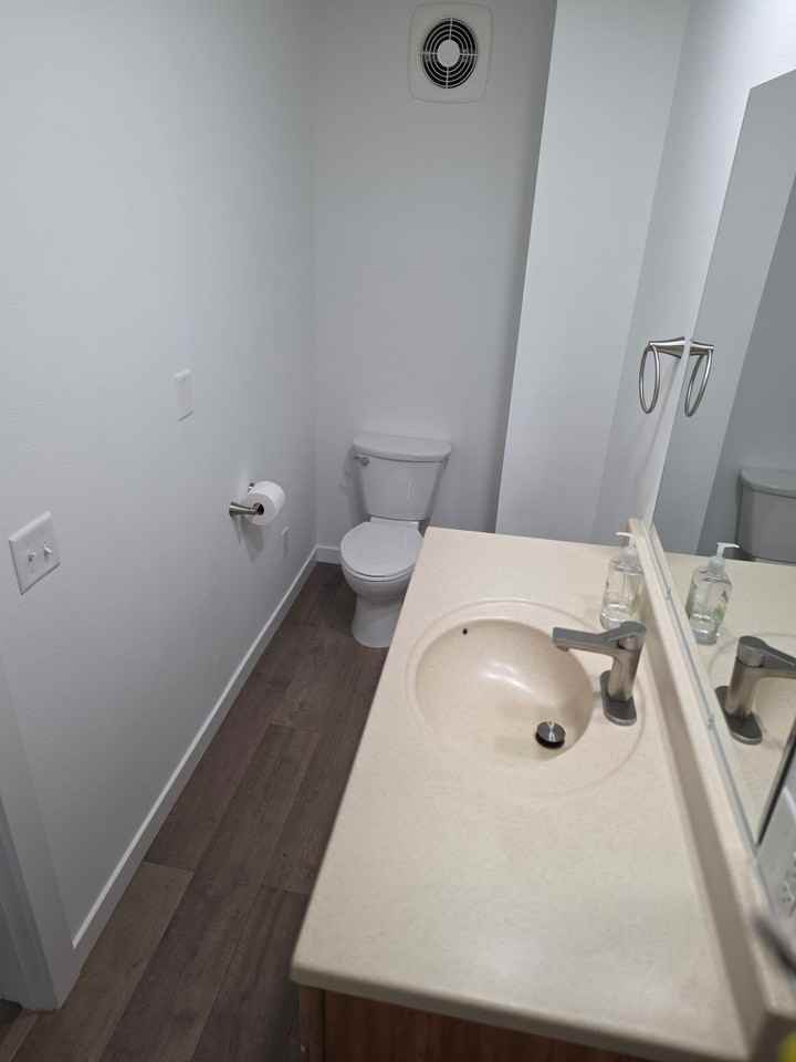 Charming, Newly Remodeled 1 - Photo 3 of 6
