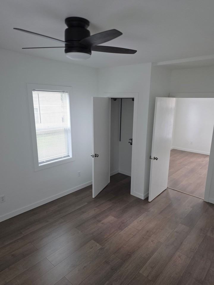 Charming, Newly Remodeled 1 - Photo 6 of 6