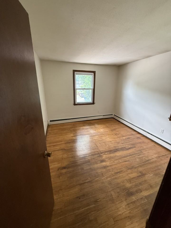372 Park Street #7 - Photo 6 of 11