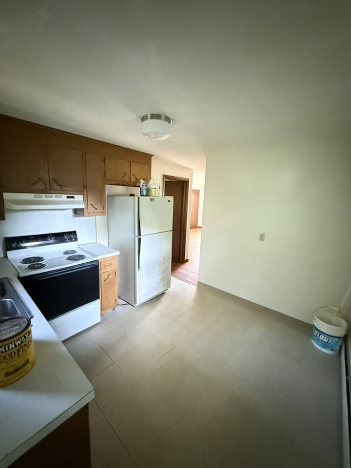 372 Park Street #7 - Photo 4 of 11