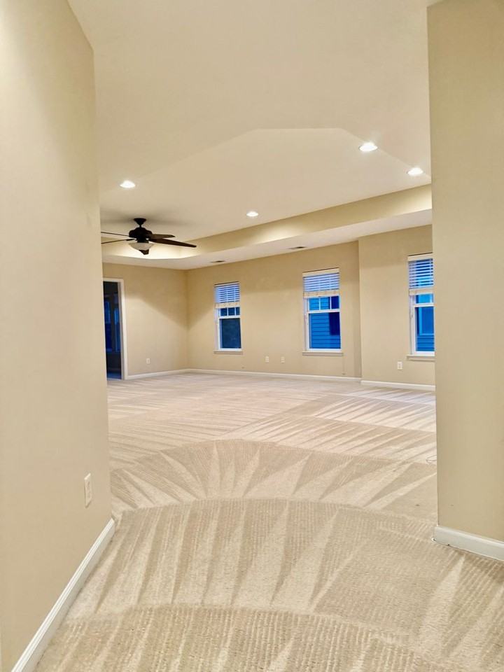 949 Turtle Pond Ln - Photo 4 of 34