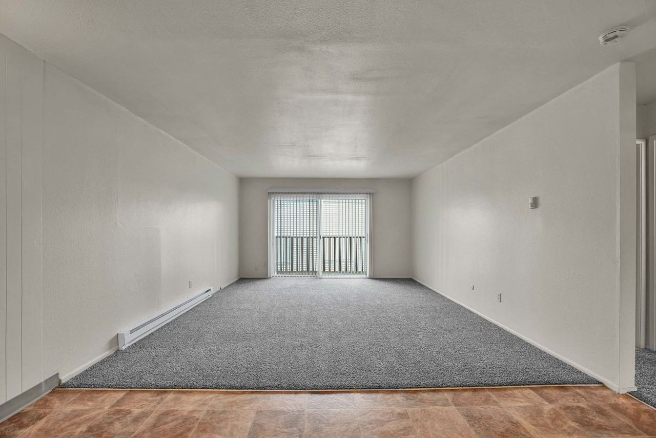 JC0679 - Barbur Place Apartments - Photo 7 of 9