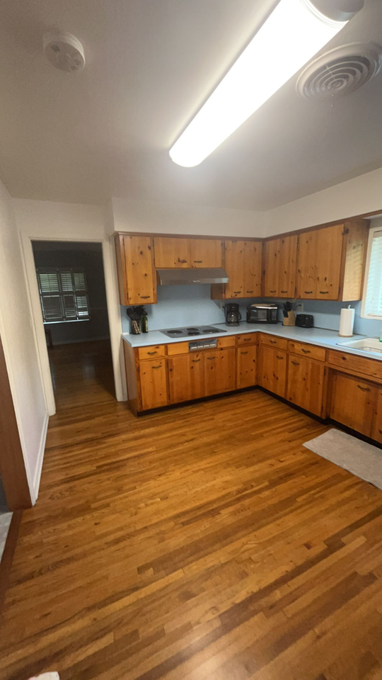 202 E Belvedere St - Photo 6 of 17