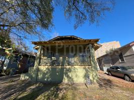 featured image of 2223 Greene St