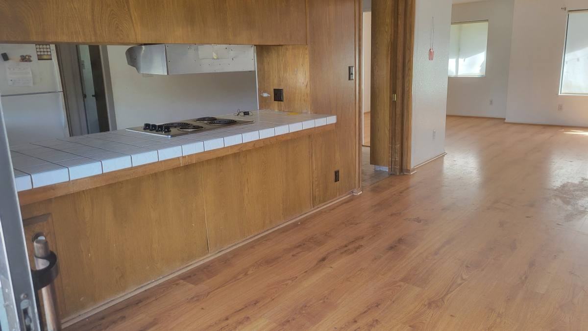 1217 Applegate Rd - Photo 4 of 9
