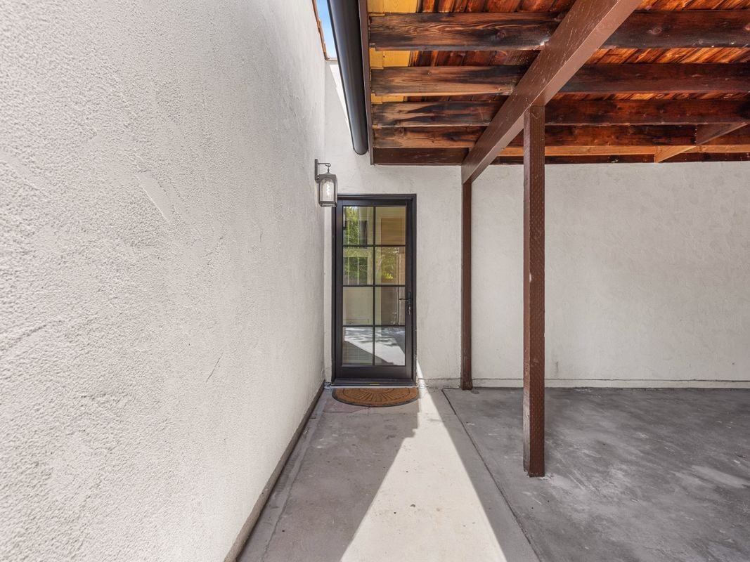 926 E Dryden St ##Adu - Photo 7 of 22