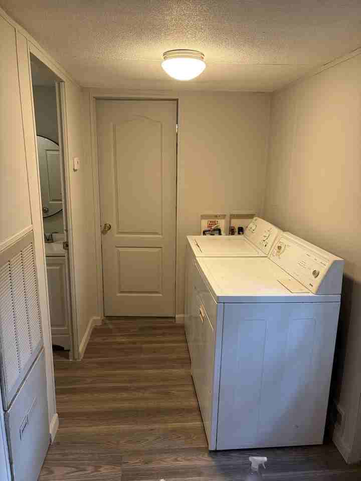 Acorn Village Ln - Photo 6 of 9