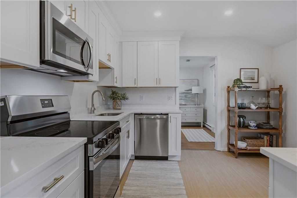 117 Canonchet Dr - Photo 4 of 43