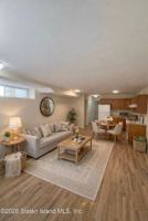 featured image of 563 Bloomingdale Rd