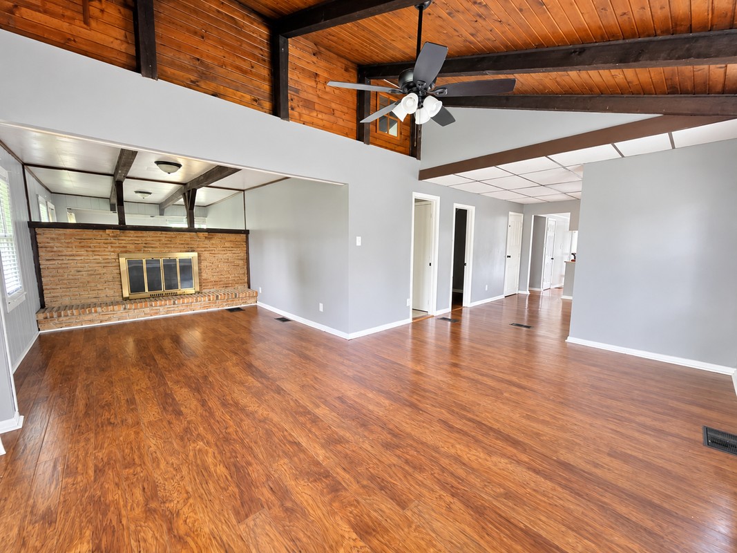 85 Harold St - Photo 2 of 10