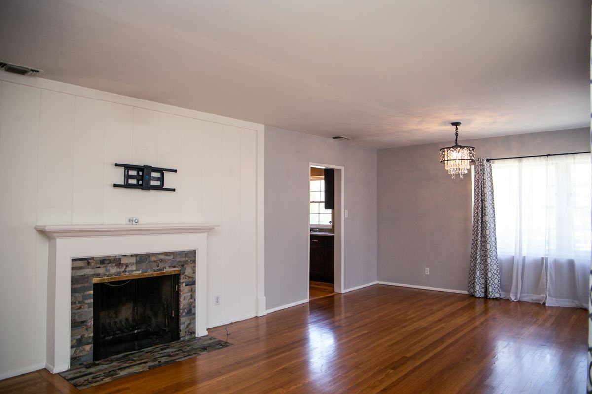 7601 Flight Ave - Photo 3 of 5