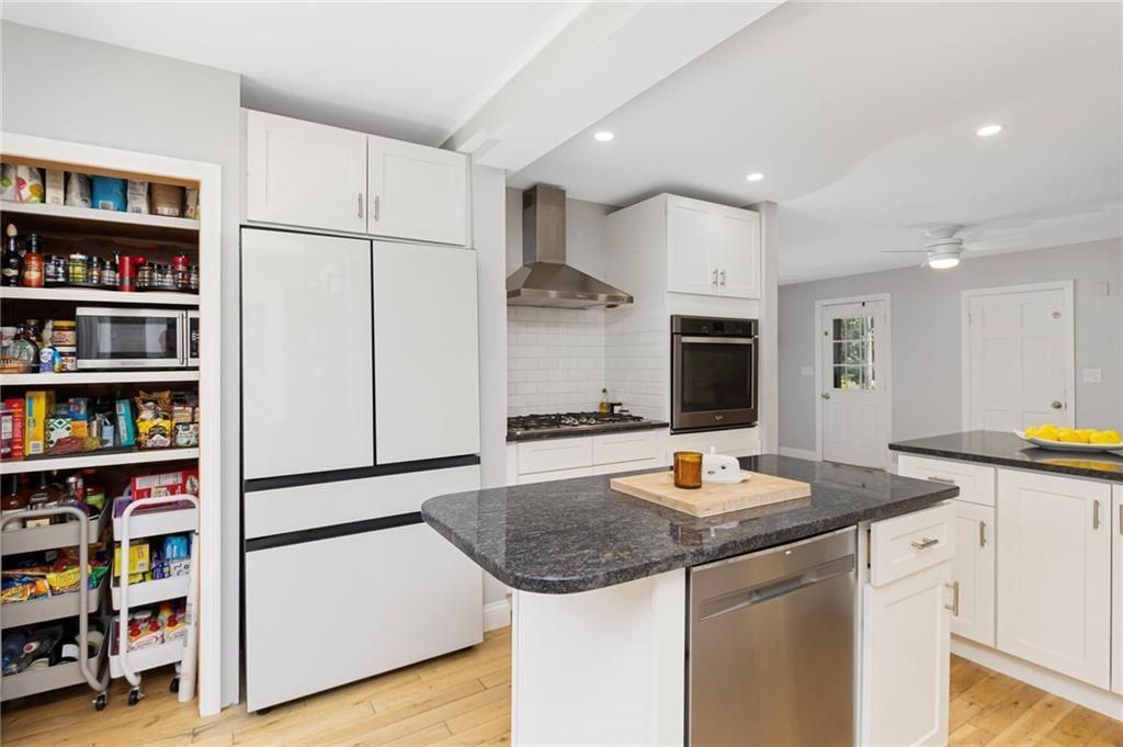 248 New Meadow Rd - Photo 6 of 40