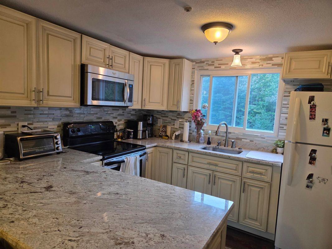 22 Orris Rd - Photo 2 of 22