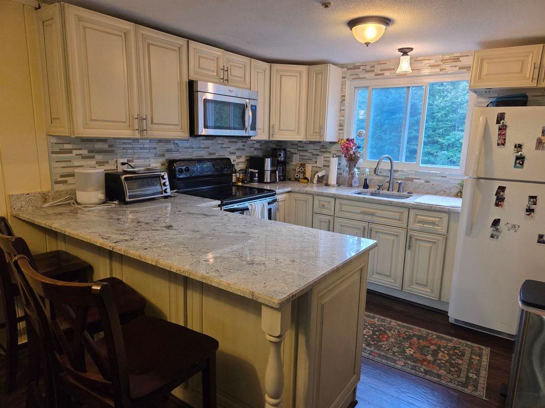 22 Orris Rd - Photo 3 of 22