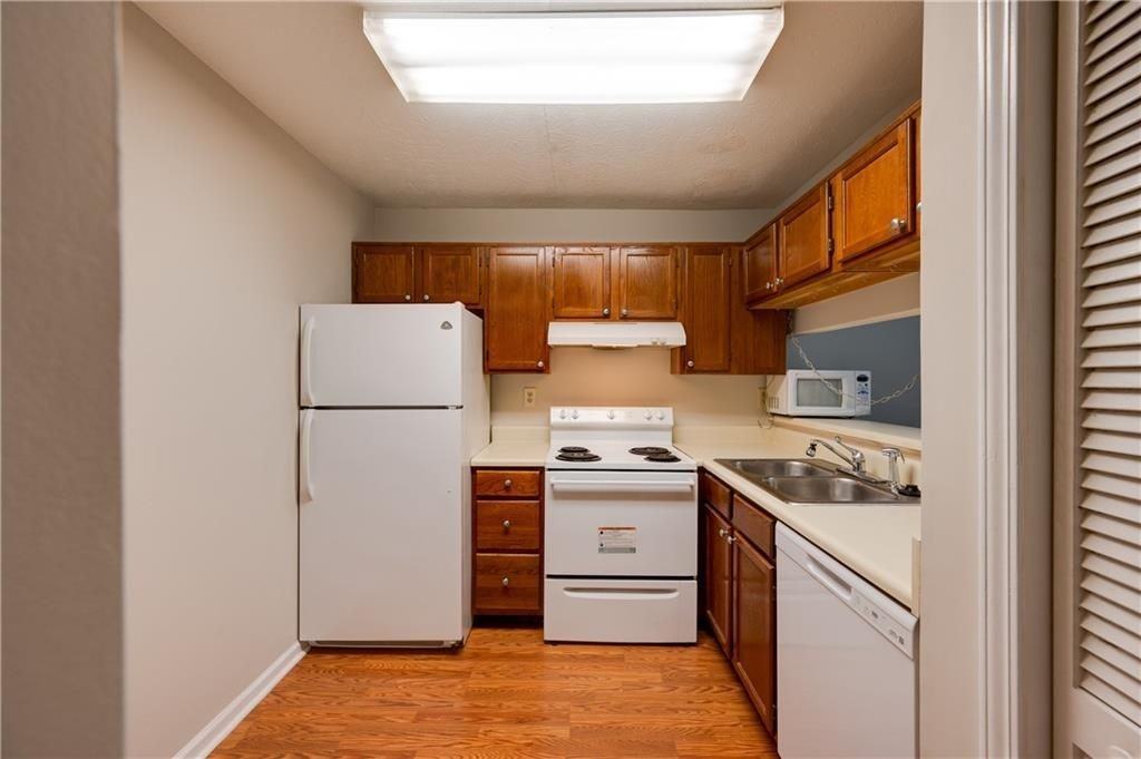 466 Teal Ct - Photo 5 of 25