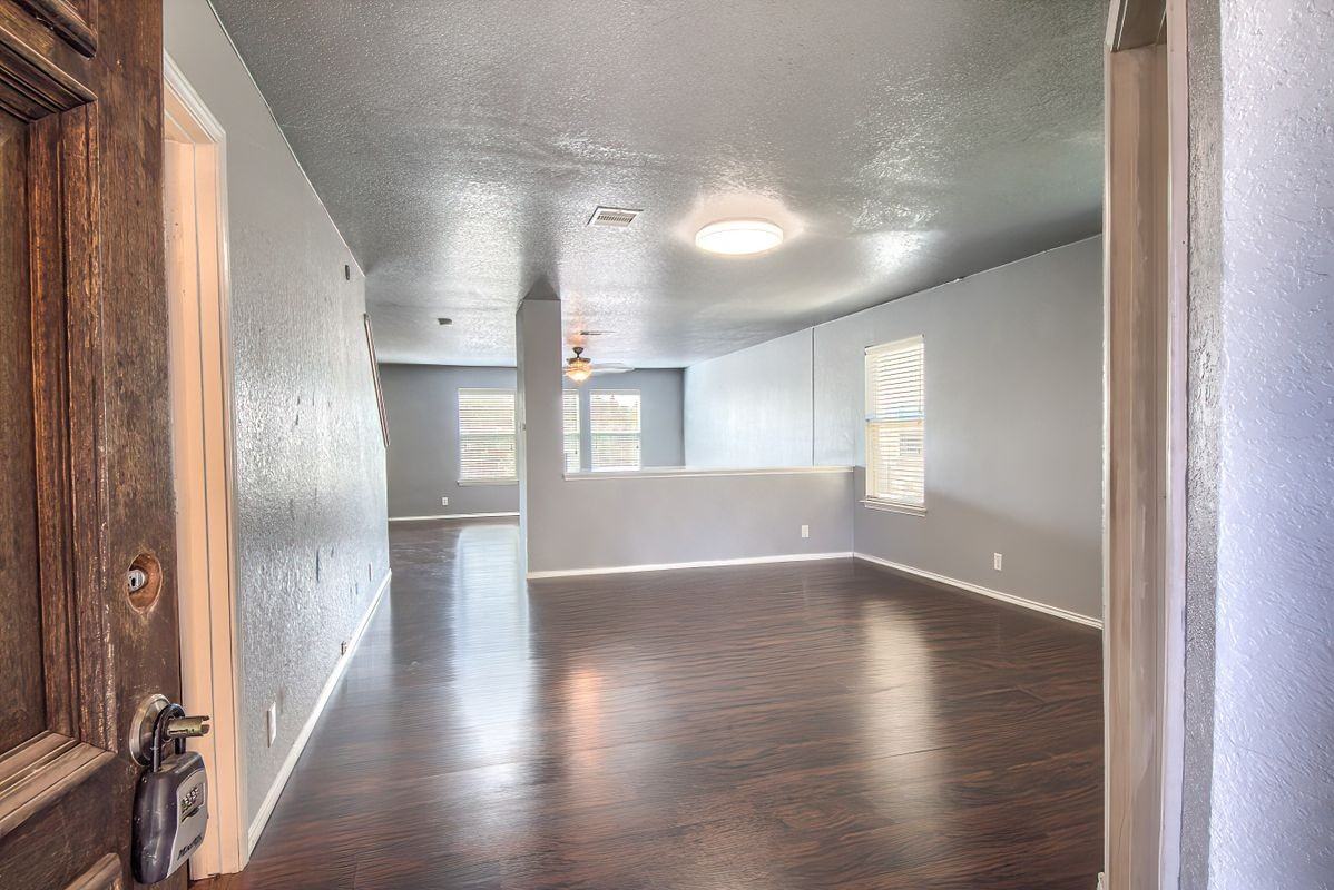130 Agency Oaks - Photo 4 of 31