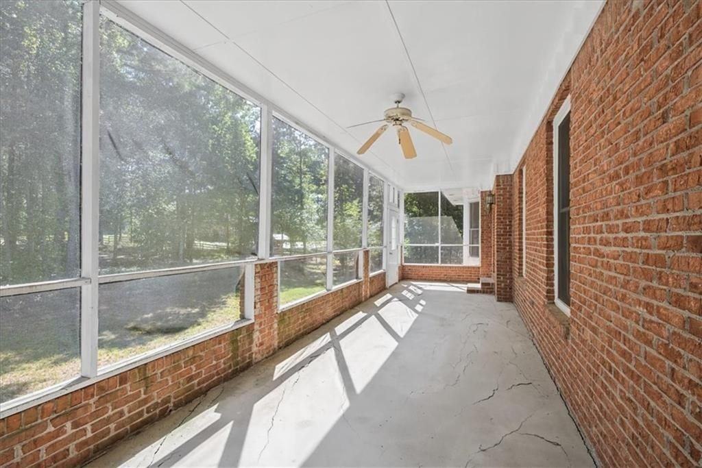3925 Pate Rd - Photo 4 of 32