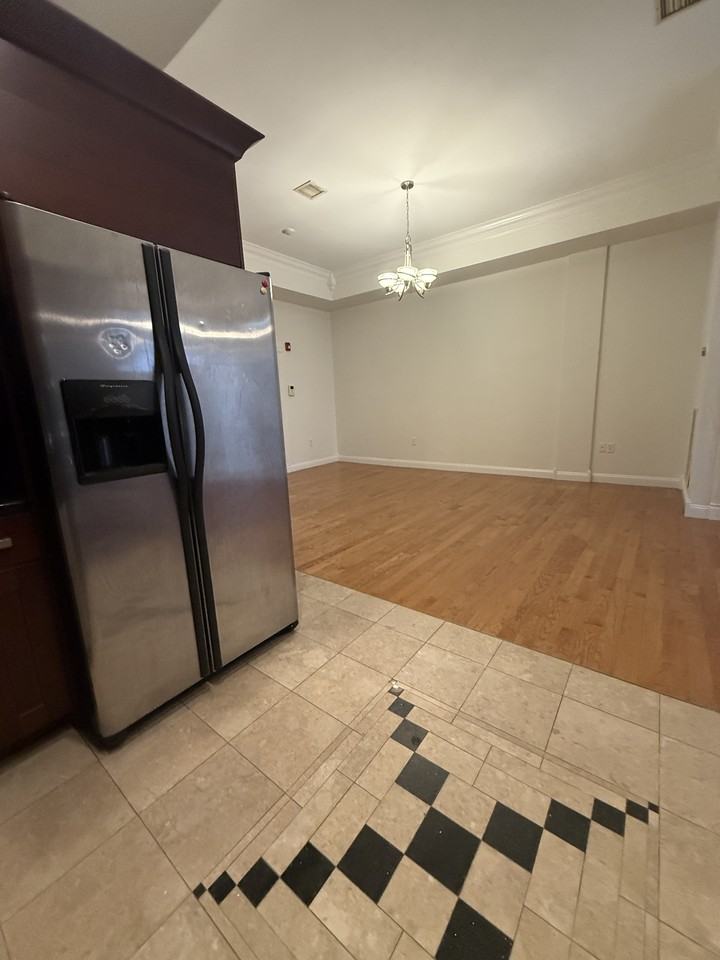 53 Temple Pl #3 - Photo 2 of 17
