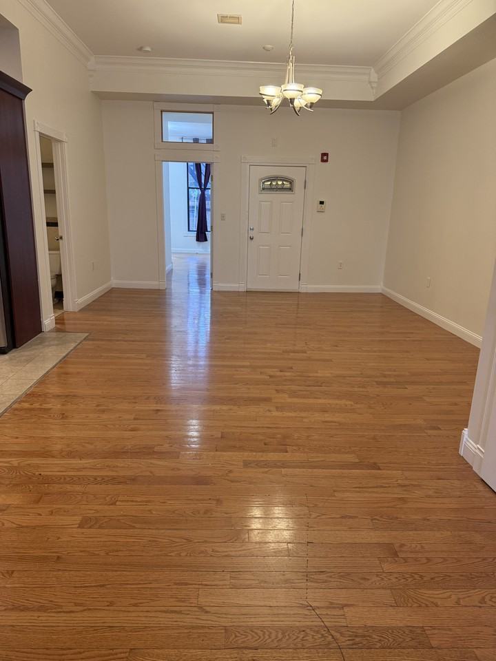 53 Temple Pl #3 - Photo 4 of 17
